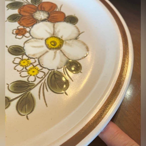 Vintage 1970s Woodhaven Collection Sunnybrook Cream Stoneware  12.5" Chop Plate - Picture 5 of 8